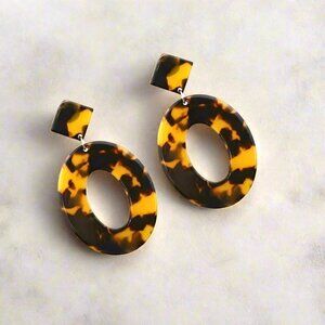 Zinnia Arts Abstract Pattern Large Oval Earrings Gold Brown Gift Packaged